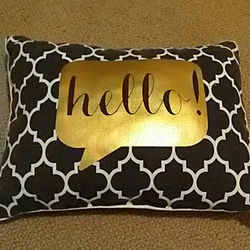 Decorative pillow